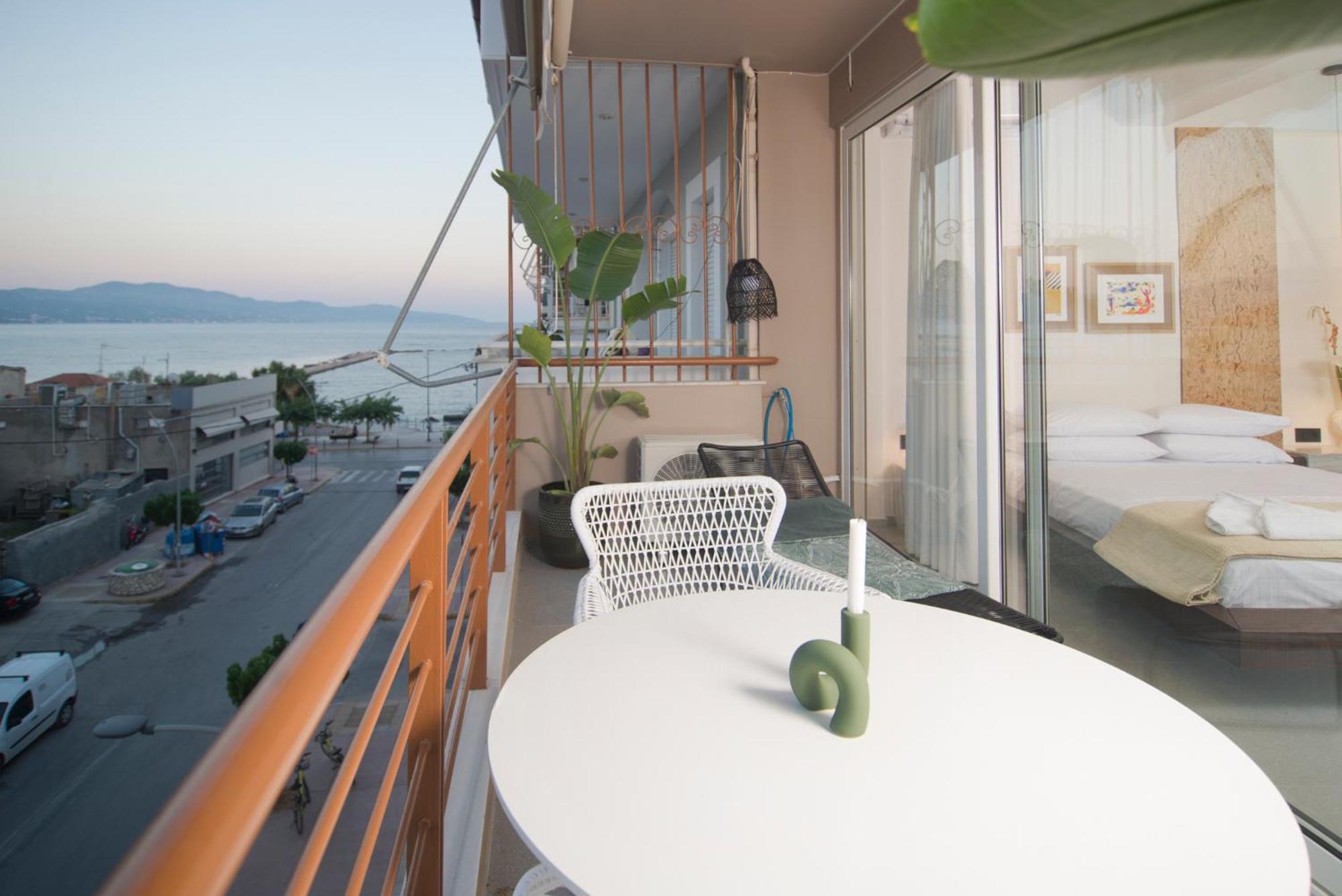 Apartament Infinity Blue Next To The Sea Kalamata Zewnętrze zdjęcie