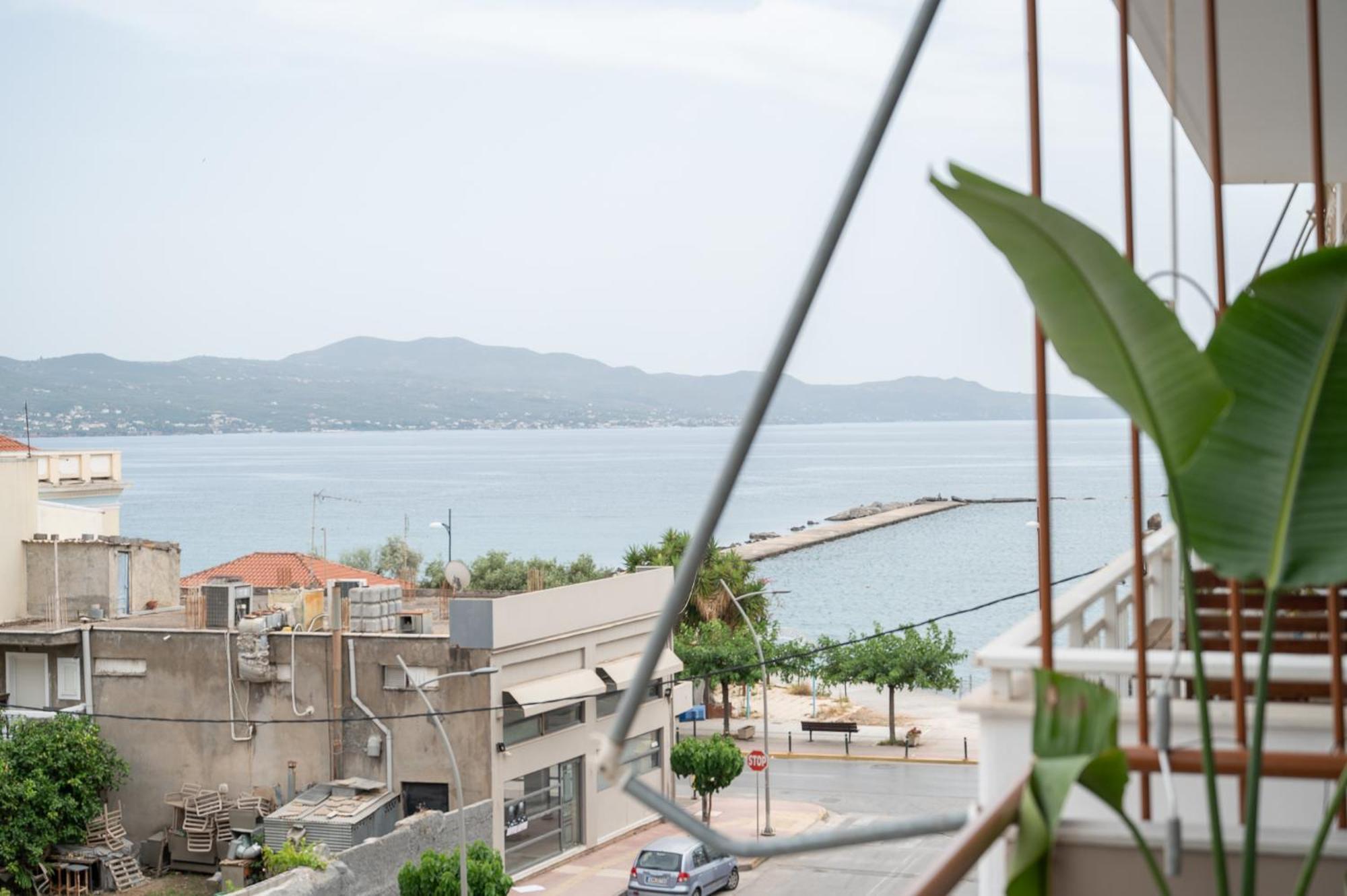 Apartament Infinity Blue Next To The Sea Kalamata Zewnętrze zdjęcie